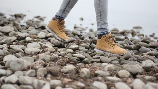wytrzymałe i wzmocnione buty